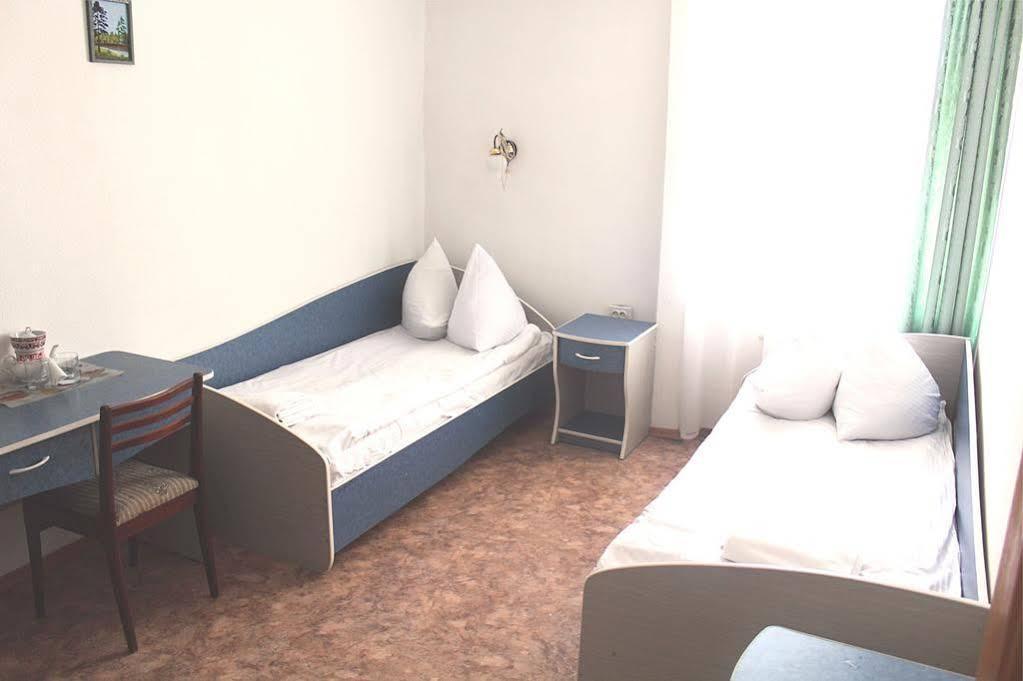 Hotel Tourist Астана Екстер'єр фото