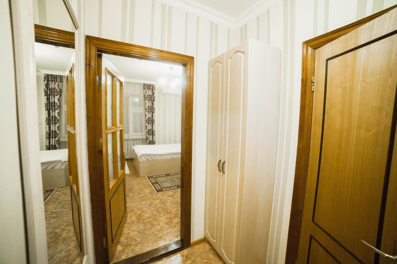 Hotel Tourist Астана Екстер'єр фото