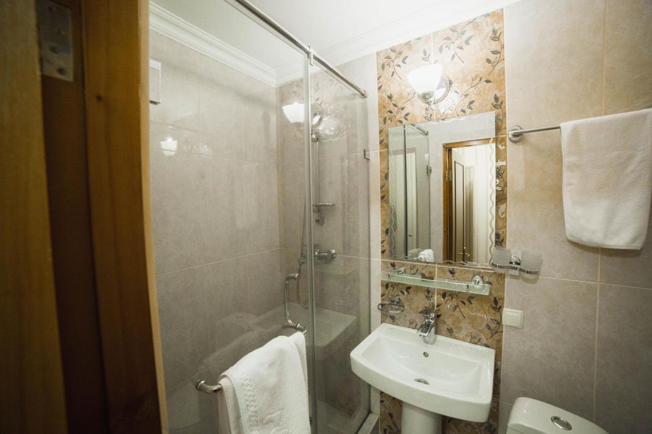 Hotel Tourist Астана Екстер'єр фото