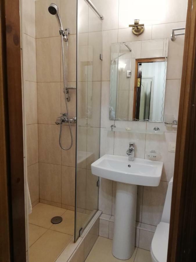Hotel Tourist Астана Екстер'єр фото